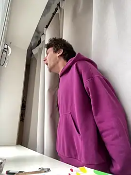 Snapshot of ETHAN_MOORE chatting on 09/16/25, 01:01 ETHAN MOORE online show from 09/16/25, 01:01