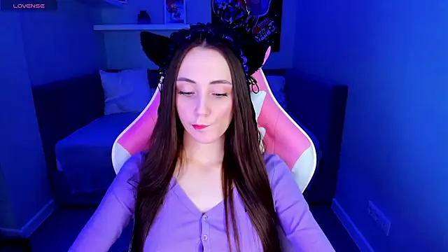 Lexi Split online show from 02/11/25, 08:26