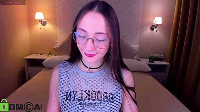 Lexi Split online show from 05/19/26, 01:56