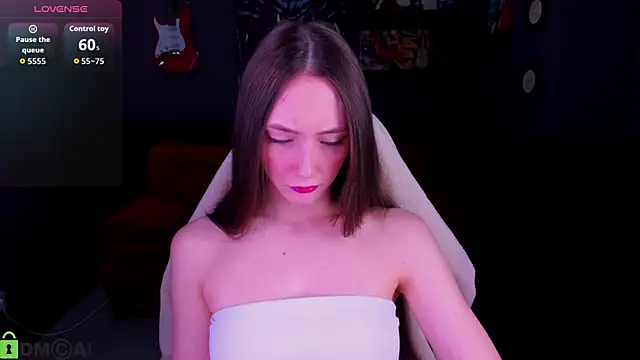 Lexi Split online show from 04/03/26, 01:23