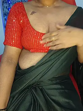 Snapshot of Malluivaniya chatting on 07/01/26, 06:36 Malluivaniya online show from 07/01/26, 06:36