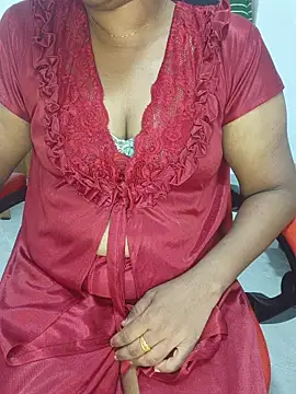 Snapshot of Malluivaniya chatting on 11/23/25, 05:56 Malluivaniya online show from 11/23/25, 05:56