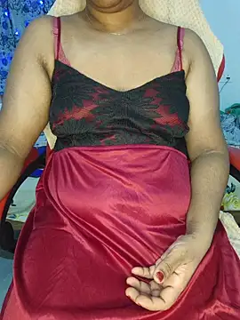 Snapshot of Malluivaniya chatting on 07/06/26, 04:31 Malluivaniya online show from 07/06/26, 04:31