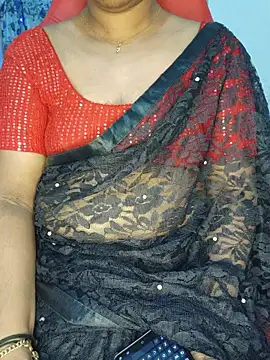 Snapshot of Malluivaniya chatting on 06/28/26, 05:30 Malluivaniya online show from 06/28/26, 05:30