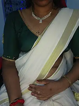 Snapshot of Malluivaniya chatting on 06/18/26, 06:12 Malluivaniya online show from 06/18/26, 06:12
