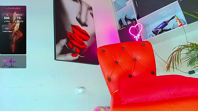 SQUIRT4UMEGAN online show from 02/05/25, 07:50