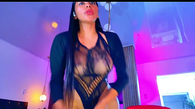 Snapshot of SQUIRT4UMEGAN chatting on 06/19/26, 04:57 SQUIRT4UMEGAN online show from 06/19/26, 04:57