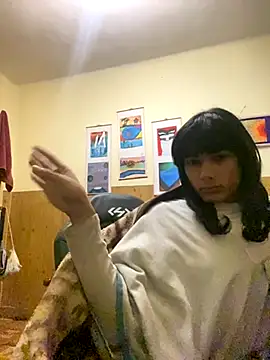 Snapshot of calliemaggotbone chatting on 11/01/25, 09:25 calliemaggotbone online show from 11/01/25, 09:25