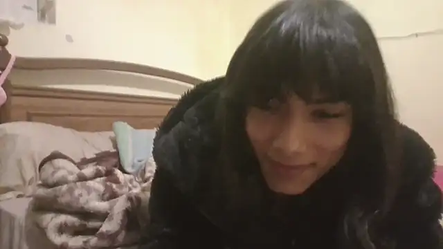 calliemaggotbone online show from 12/05/25, 06:17