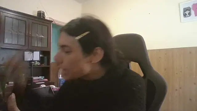 calliemaggotbone online show from 04/18/26, 01:24