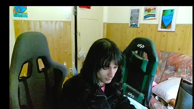 calliemaggotbone online show from 12/22/25, 02:50