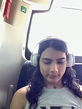 calliemaggotbone online show from 06/21/26, 12:11