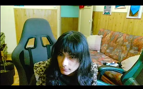 calliemaggotbone online show from 12/20/25, 02:09