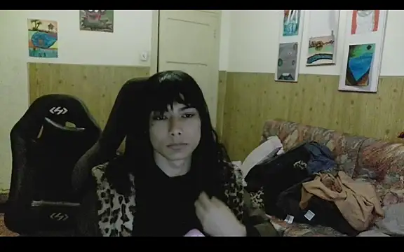 calliemaggotbone online show from 12/14/25, 01:17