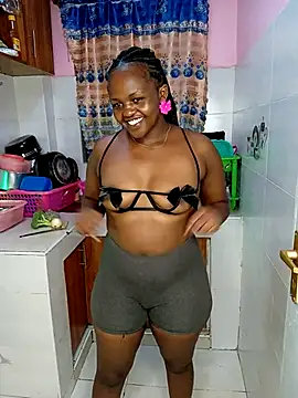 TerryAssqueen254 online show from 02/26/25, 08:04