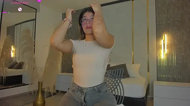 riley sierra online show from 01/10/26, 12:44