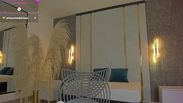 riley sierra online show from 02/13/26, 12:49