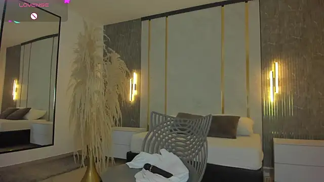 riley sierra online show from 01/07/26, 12:43