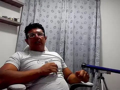pedropicapi online show from 10/16/25, 12:08