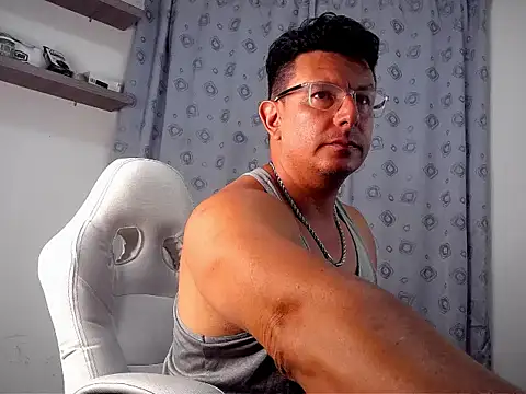 pedropicapi online show from 12/20/25, 01:19