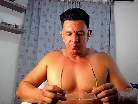 pedropicapi online show from 10/19/25, 02:36