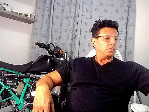 pedropicapi online show from 10/04/25, 02:35