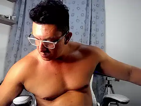pedropicapi online show from 09/15/25, 03:40