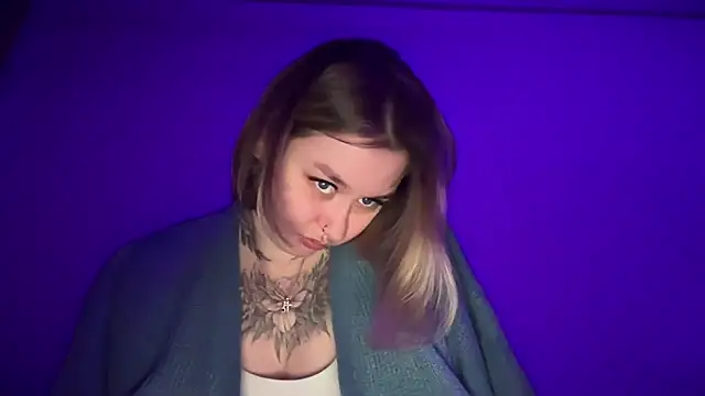 Isabel-Bailey online show from 10/24/25, 09:03