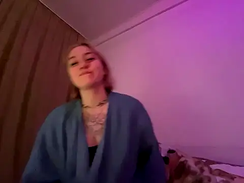 Isabel-Bailey online show from 12/16/25, 07:40