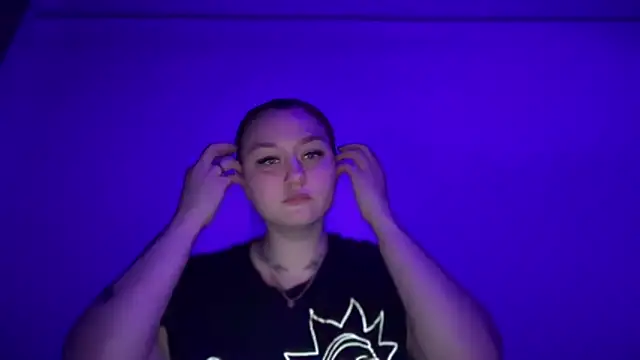 Isabel-Bailey online show from 11/15/25, 09:19