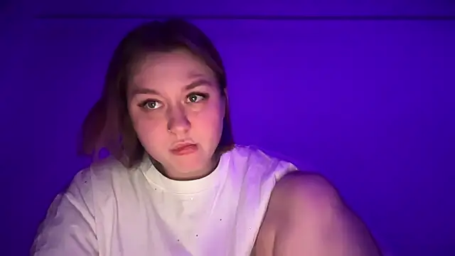 Isabel-Bailey online show from 10/30/25, 09:01