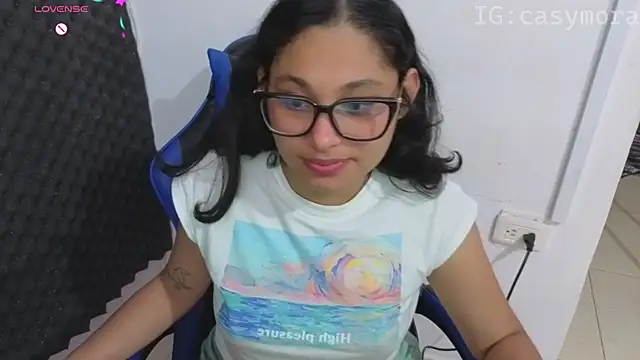 Cuteprincess21 online show from 04/12/26, 12:14