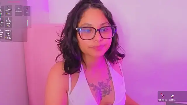 Cuteprincess21 online show from 10/23/25, 01:04