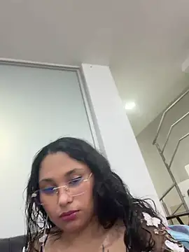 Cuteprincess21 online show from 05/16/26, 03:16