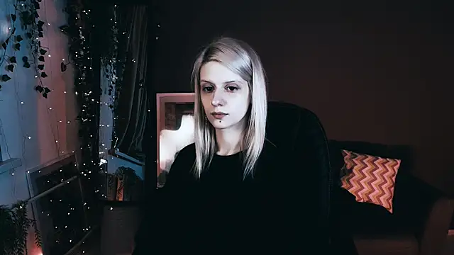 Noah ElmerX online show from 09/27/25, 04:24