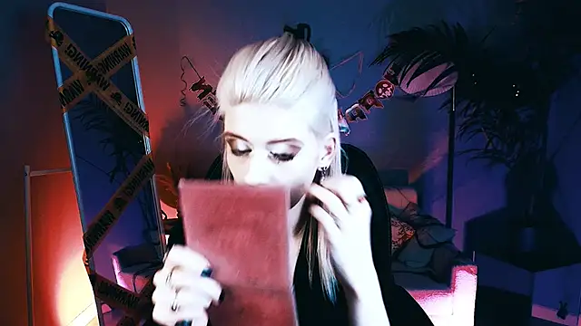 Noah ElmerX online show from 10/23/25, 10:19