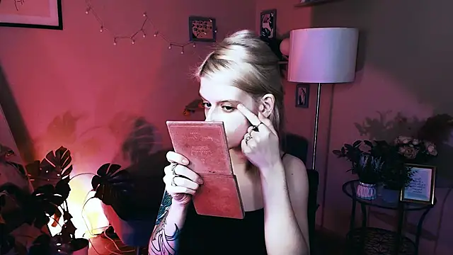 Noah ElmerX online show from 10/30/25, 10:39