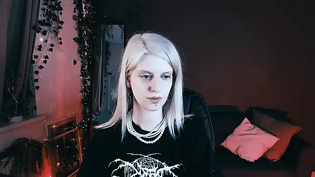 Noah ElmerX online show from 09/09/25, 04:05