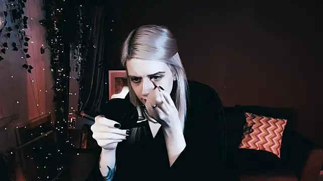 Noah ElmerX online show from 09/25/25, 10:05