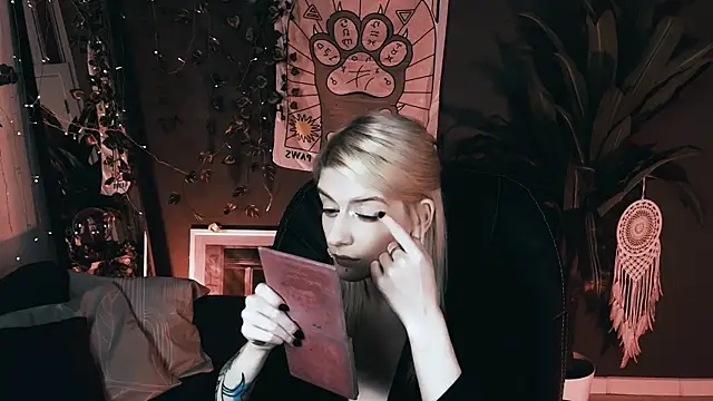 Noah ElmerX online show from 11/13/25, 06:12