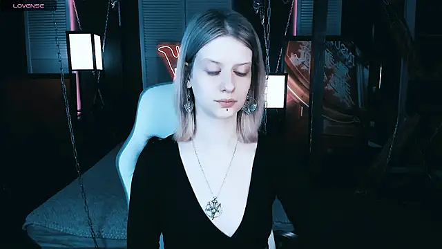 Noah ElmerX online show from 03/03/25, 04:36