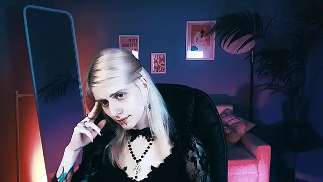 Noah ElmerX online show from 11/07/25, 07:35