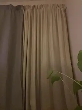 Snapshot of YesTheSexiest chatting on 10/29/25, 05:56 YesTheSexiest online show from 10/29/25, 05:56