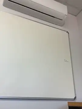 Snapshot of YesTheSexiest chatting on 01/08/26, 08:09 YesTheSexiest online show from 01/08/26, 08:09