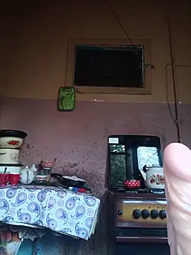 Snapshot of Lovely_Lori chatting on 06/20/26, 04:28 Lovely Lori online show from 06/20/26, 04:28