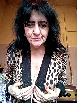 Snapshot of Lovely_Lori chatting on 04/20/26, 04:37 Lovely Lori online show from 04/20/26, 04:37