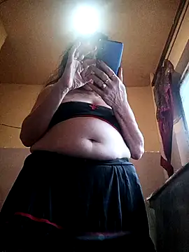 Lovely Lori online show from 11/28/25, 05:07