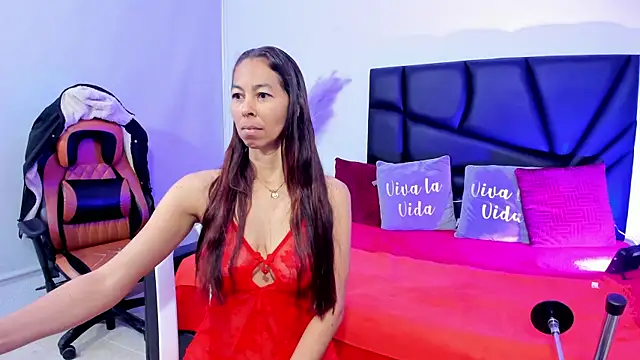 Snapshot of Rosalinda_Cortez chatting on 10/15/25, 12:46 Rosalinda Cortez online show from 10/15/25, 12:46