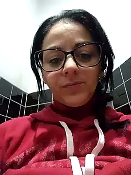 bruneta sexy23 online show from 01/29/25, 09:33