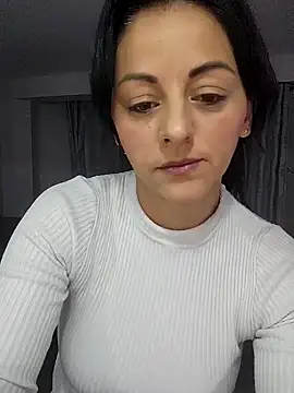 bruneta sexy23 online show from 01/12/25, 04:52